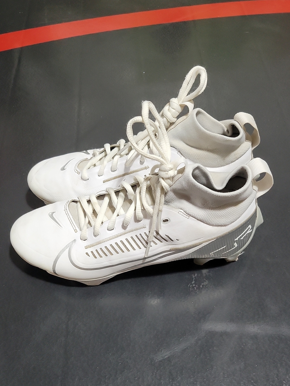 Nike Men’s White and Gray High-Top Athletic Football Cleats